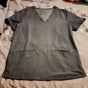 Figs casma 3 pocket scrub top Graphite
